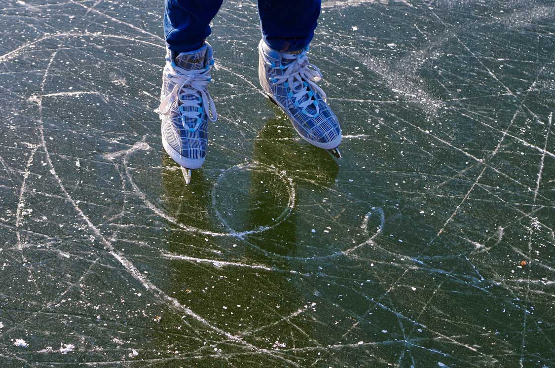 Outdoor skating trails in Ontario