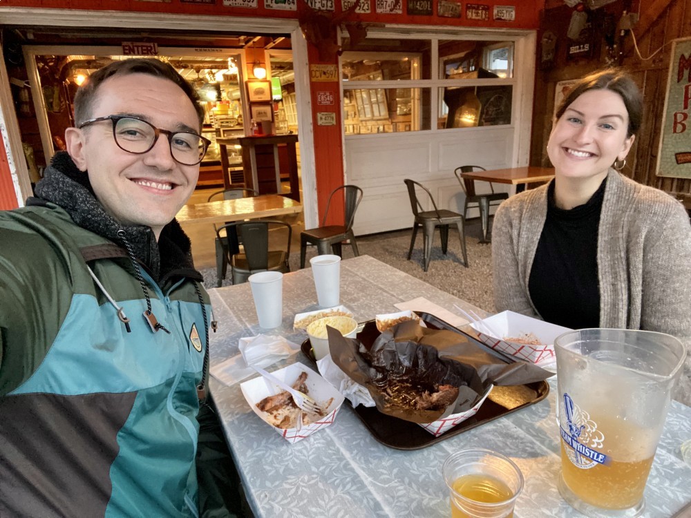 Muddy's shop bbq pit